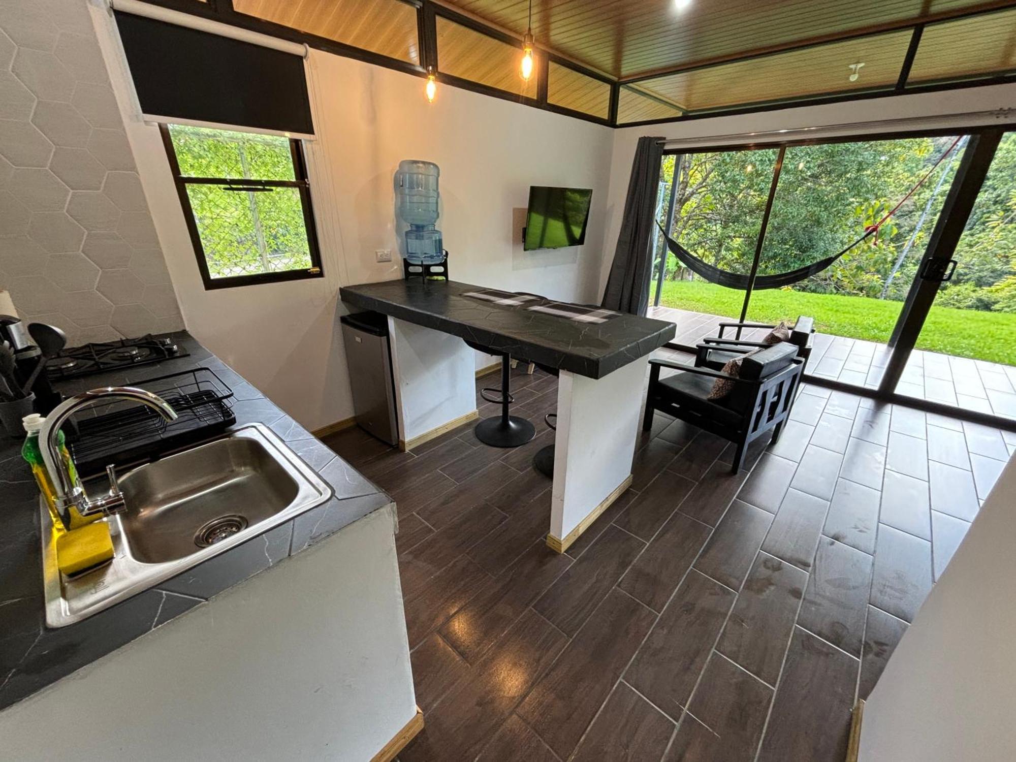 Pacheco Tours Rainforest Cabins 4X4 Only Drakes Bay Buitenkant foto