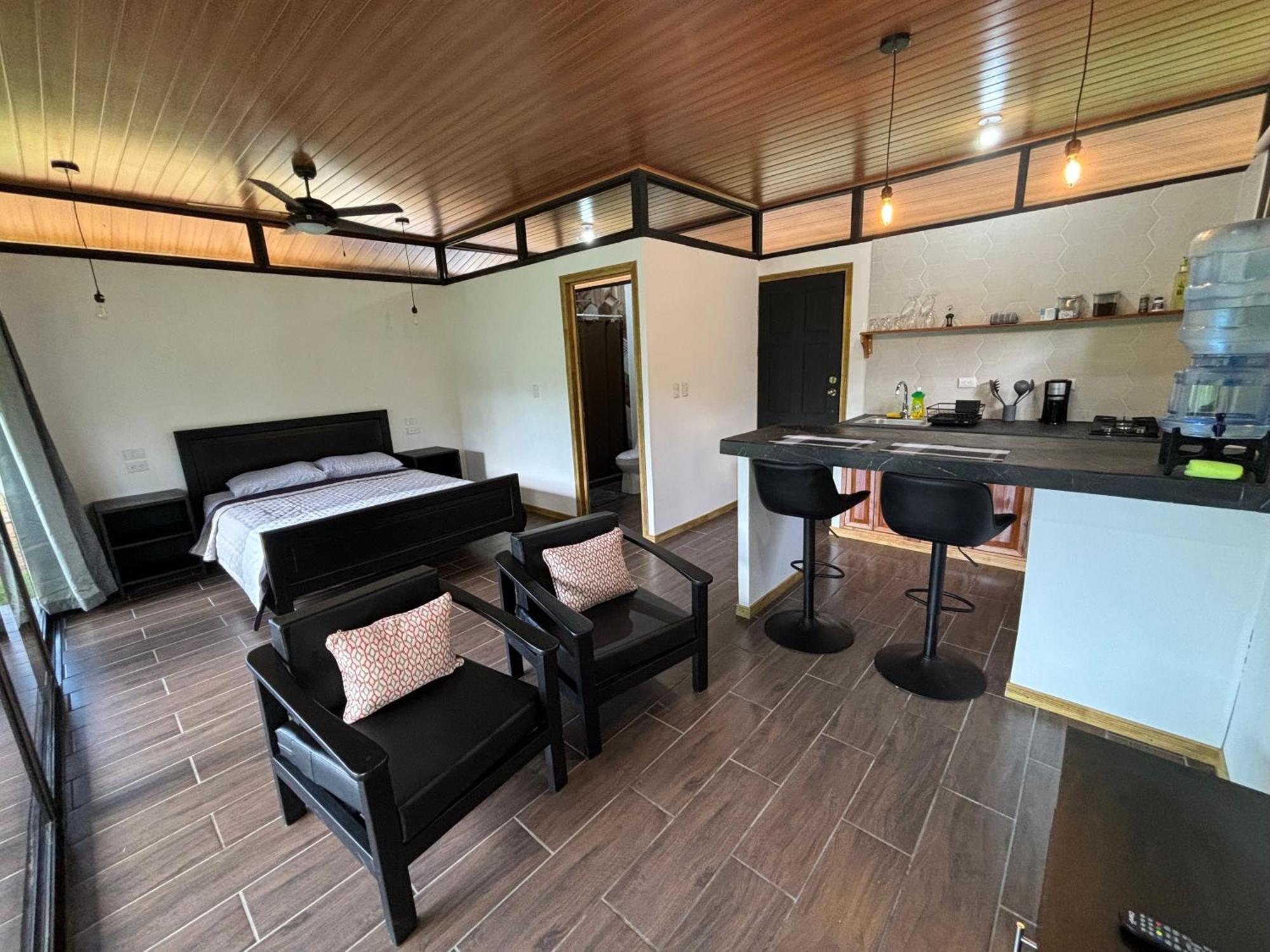 Pacheco Tours Rainforest Cabins 4X4 Only Drakes Bay Buitenkant foto