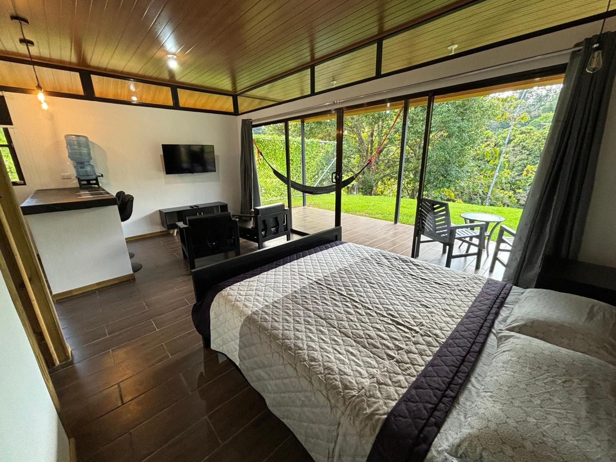 Pacheco Tours Rainforest Cabins 4X4 Only Drakes Bay Buitenkant foto